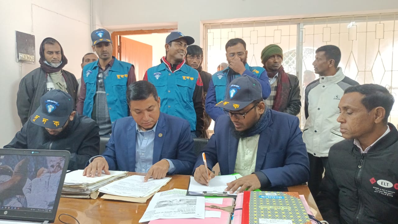 গোপালগঞ্জ জেলা পরিষদে দুদকের অভিযান : কাজ না করেই বিল তুলে নেওয়ার অভিযোগ