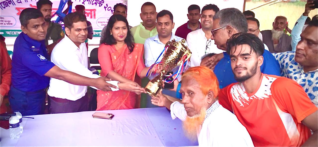 উপজেলা প্রশাসন গোল্ড কাপ ফুটবল টুর্নামেন্ট ২০২৫ চ্যাম্পিয়ন গাজীরটেক ইউনিয়ন পরিষদ