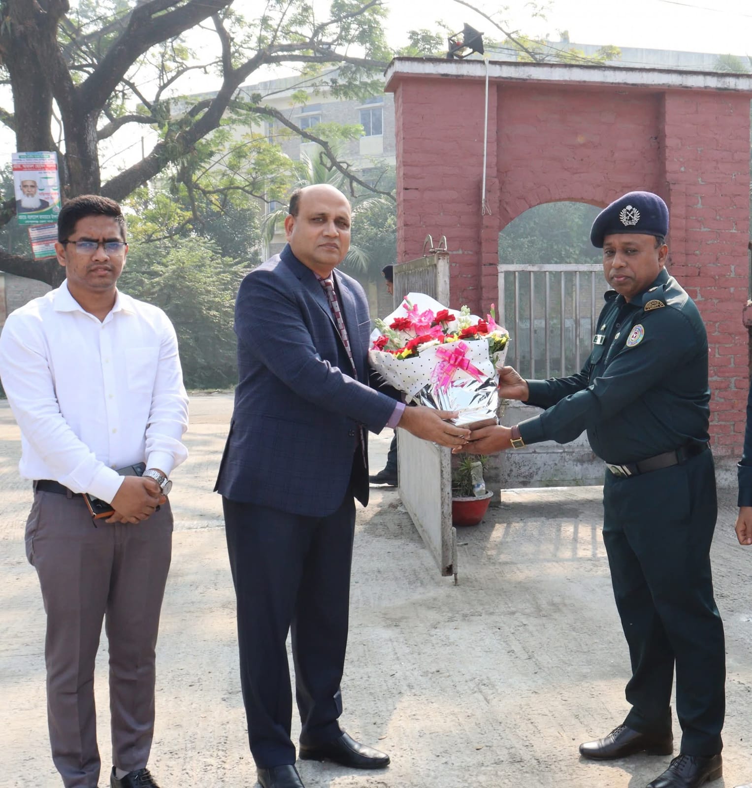 গোপালগঞ্জ জেলা কারাগার পরিদর্শন করলেন নবাগত জেলা ম্যাজিস্ট্রেট মোঃ আরিফ-উজ-জামান