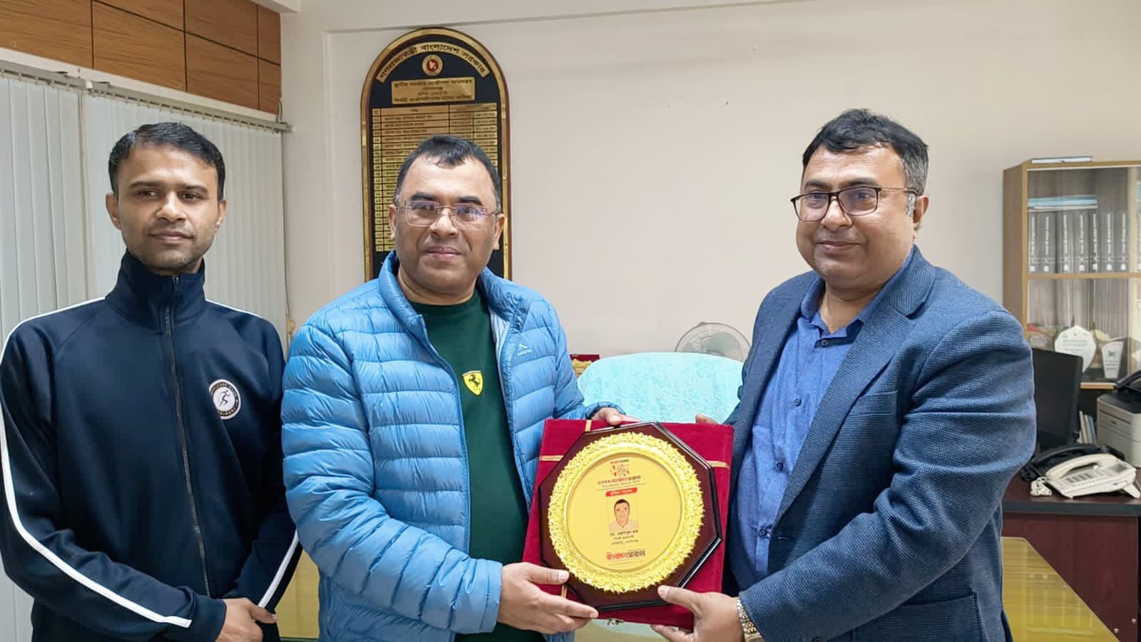 গুণীজন সম্মাননা পুরস্কার পেলেন গোপালগঞ্জ এলজিইডি’র নির্বাহী প্রকৌশলী মোঃ এহসানুল হক