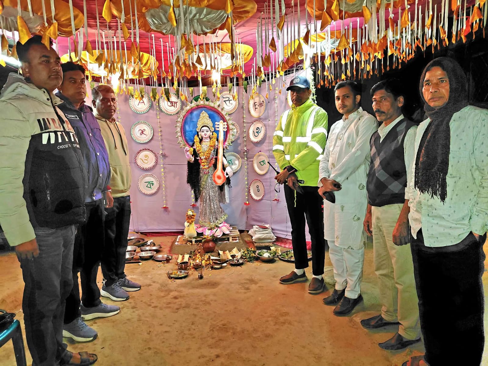 সুনামগঞ্জের মধ্যনগরে সরস্বতী পূজা পরিদর্শনে ওসি শাহাবুদ্দিন