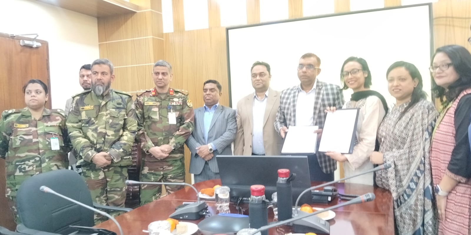 বিআরটিসি ও ভিশনস্প্রিং এর মধ্যে সমঝোতা চুক্তি স্বাক্ষর