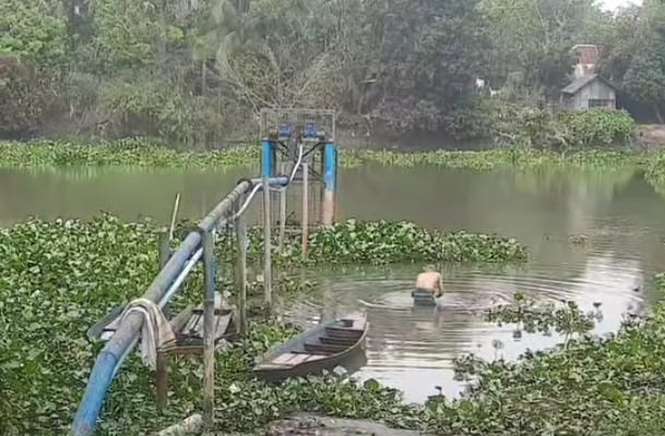 গোপালগঞ্জের টুঙ্গিপাড়ায় পানিবাহিত রোগ প্রতিরোধে ব্যাপক ভূমিকা রাখছে সার্ফেস ওয়াটার ট্রিটমেন্ট প্লান্ট