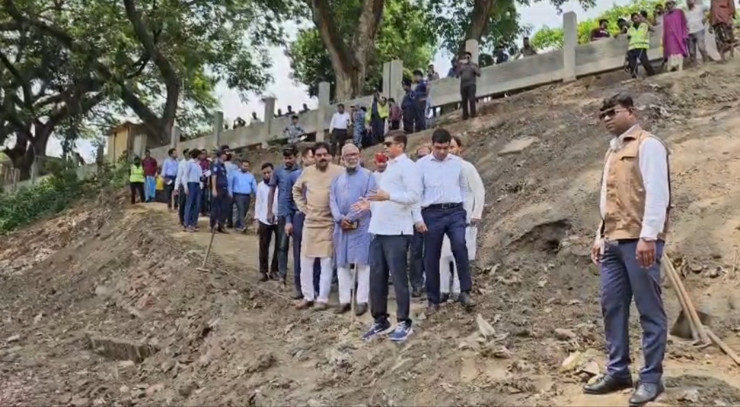 প্রধানমন্ত্রীর আগমন উপলক্ষে উলাশী জিয়া খাল পুনঃখনন প্রকল্প পরিদর্শন করলেন পানিসম্পদ প্রতিমন্ত্রী