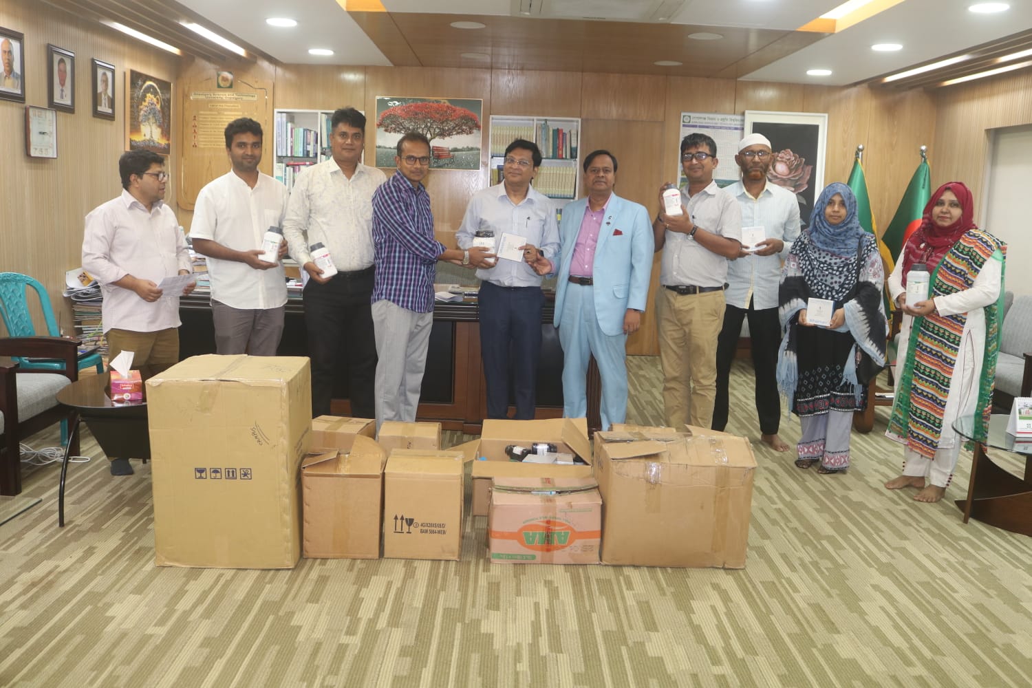 গোবিপ্রবিতে ৯ বিভাগে কেমিক্যাল সরবরাহ, মেডিকেল সেন্টারে নতুন সরঞ্জাম সংযোজন