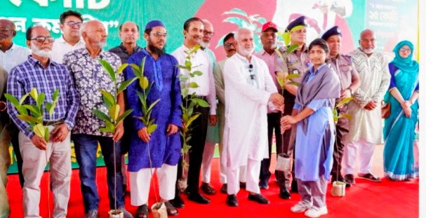 খুলনায় ১৮০ দিনে ৬০ হাজার বৃক্ষরোপণের কর্মসূচির উদ্বোধন