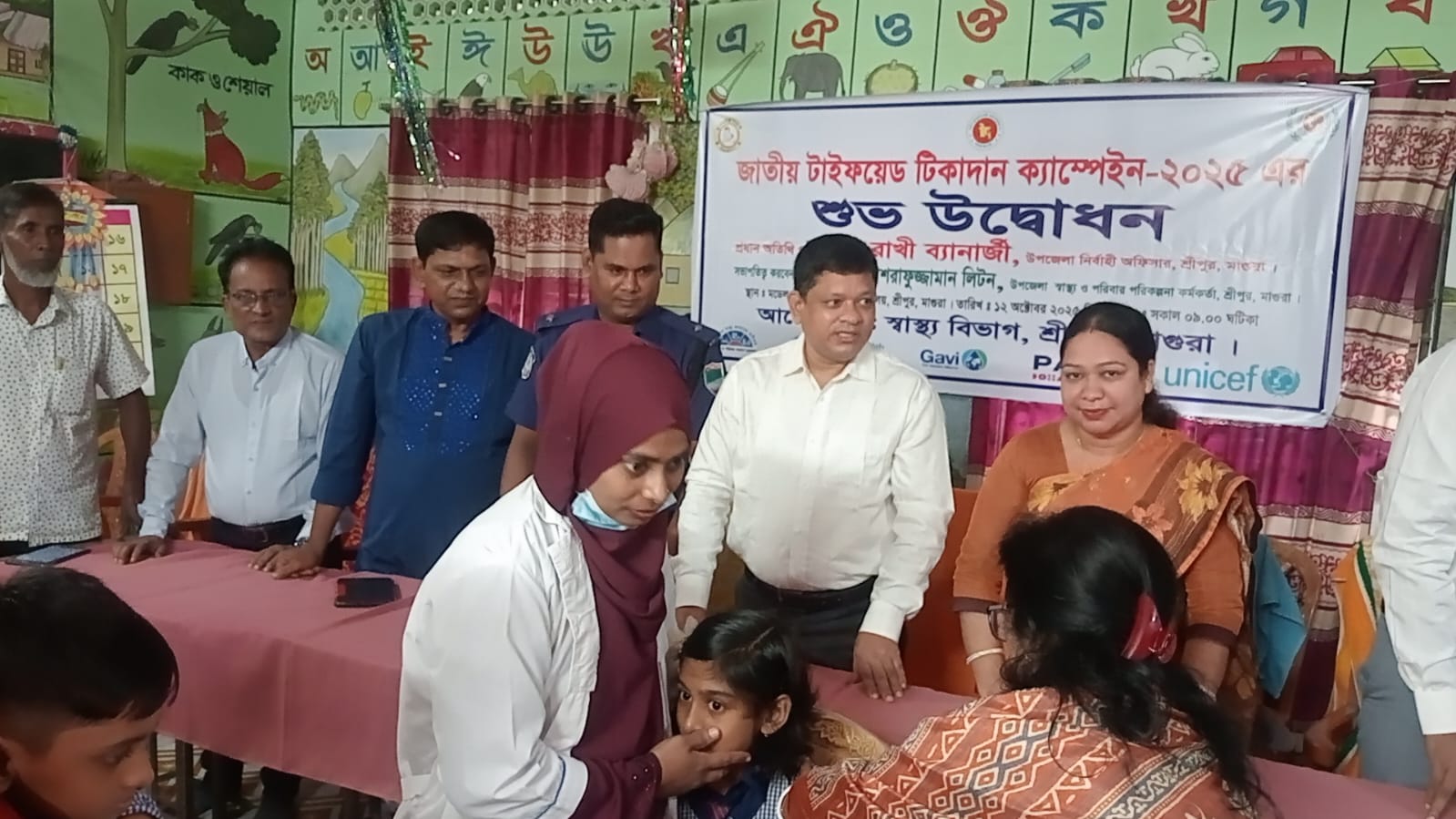 শ্রীপুরে টাইফয়েড টিকাদান ক্যাম্পেইন -২০২৫ এর উদ্বোধন