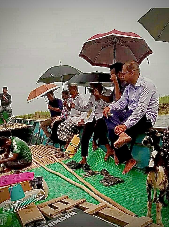 তেল সিন্ডিকেটের দৌরাত্ম্যে চরম দুর্ভোগে চরাঞ্চলের শিক্ষকরা, দ্বিগুণ বেড়েছে যাতায়াত খরচ