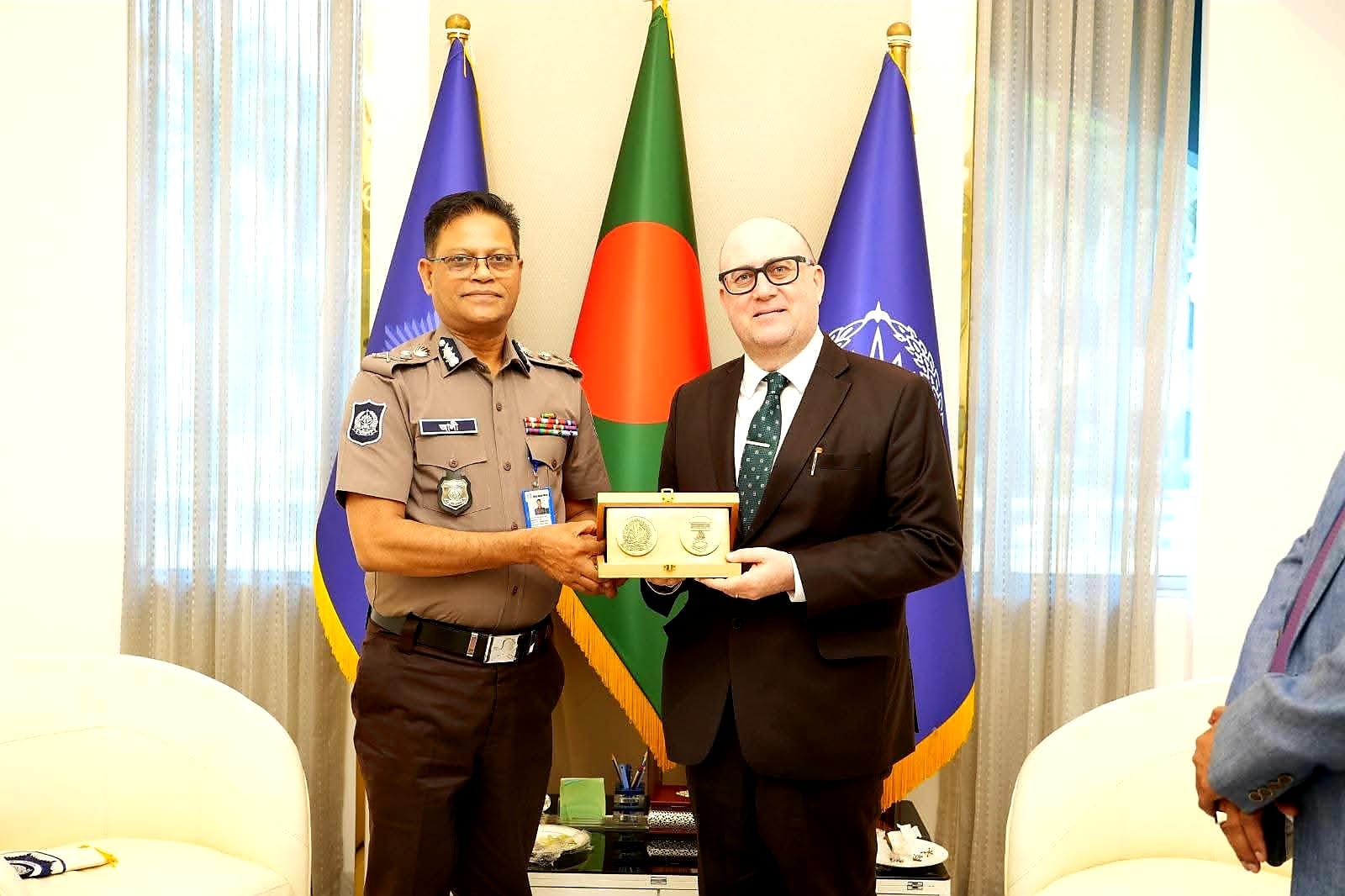 আইজিপির সঙ্গে মাল্টার রাষ্ট্রদূতের সাক্ষাৎ