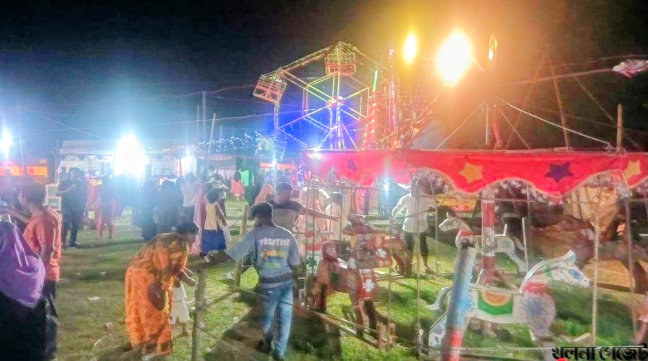 বিদ্যুৎ সাশ্রয় নীতির মধ্যে কেডিএ অনুমোদিত বৈশাখী মেলা নিয়ে প্রশ্ন : রাতভর কার্যক্রমে ক্ষোভ, আইনগত বৈধতা নিয়ে বিতর্ক