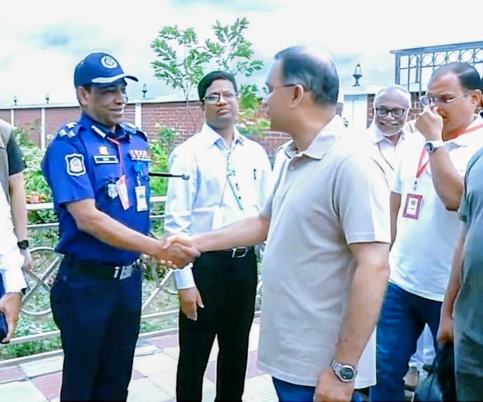যশোরে উলশী খাল পুনঃখনন কার্যক্রম উদ্বোধন : প্রশাসন ও স্থানীয়দের অংশগ্রহণ