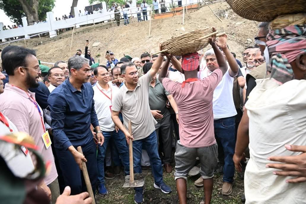 উলাশীর জিয়া খাল পুনঃখনন কার্যক্রমের উদ্বোধন করলেন প্রধানমন্ত্রী তারেক রহমান