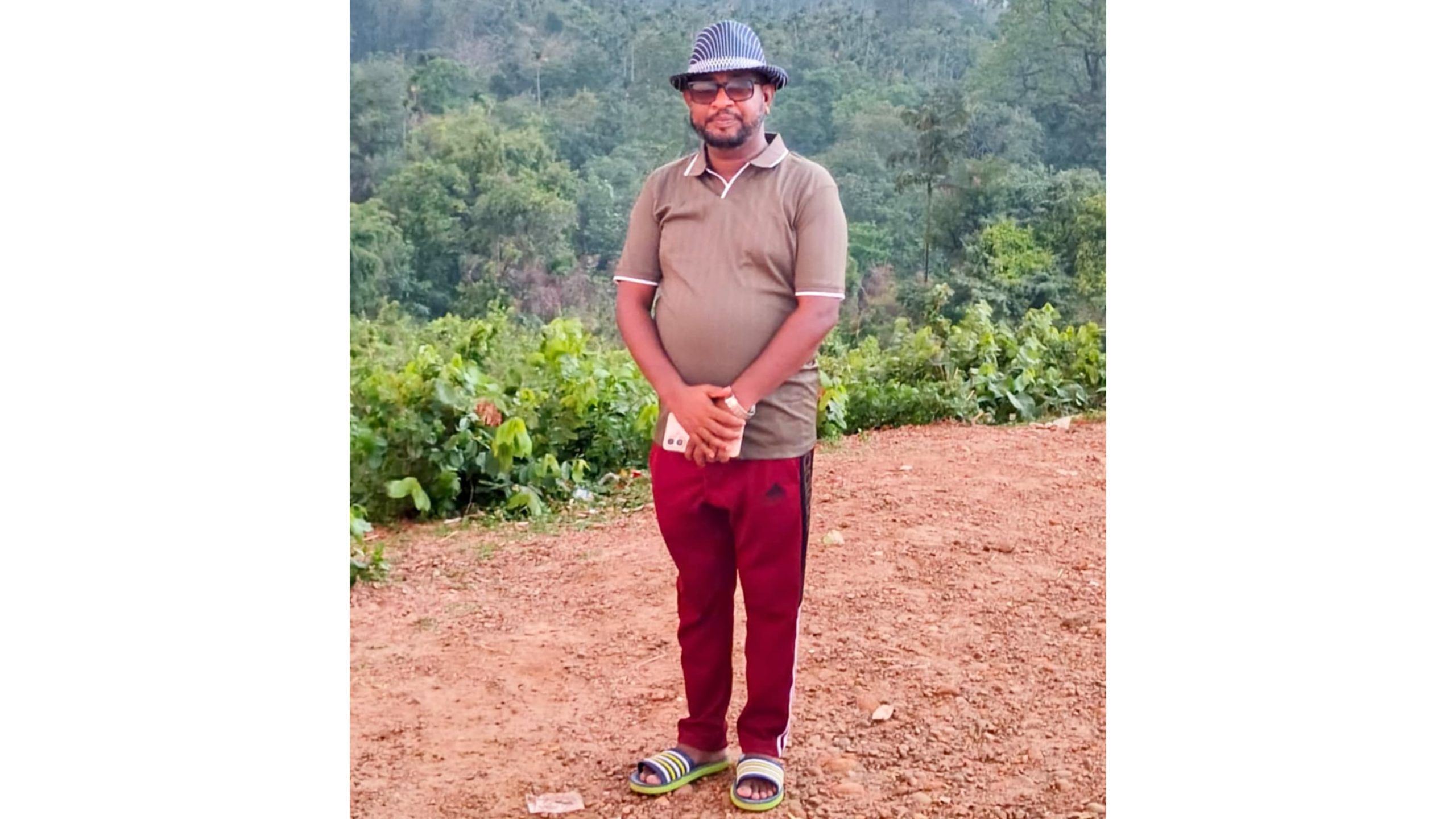 মহান মে দিবস উপলক্ষে শুভেচ্ছা জানিয়েছেন ভালুকা উপজেলা শ্রমিক দলের সহ-সভাপতি ও হবিরবাড়ী ইউনিয়ন শ্রমিকদলের সদস্য সচিব মোঃ হারুন অর রশিদ হারুন