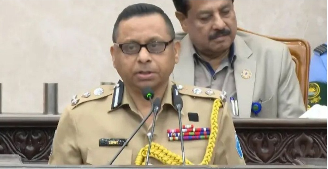 জাতীয়তাবাদী আদর্শ থেকে একচুলও সরিনি : ঢাকা রেঞ্জ ডিআইজি