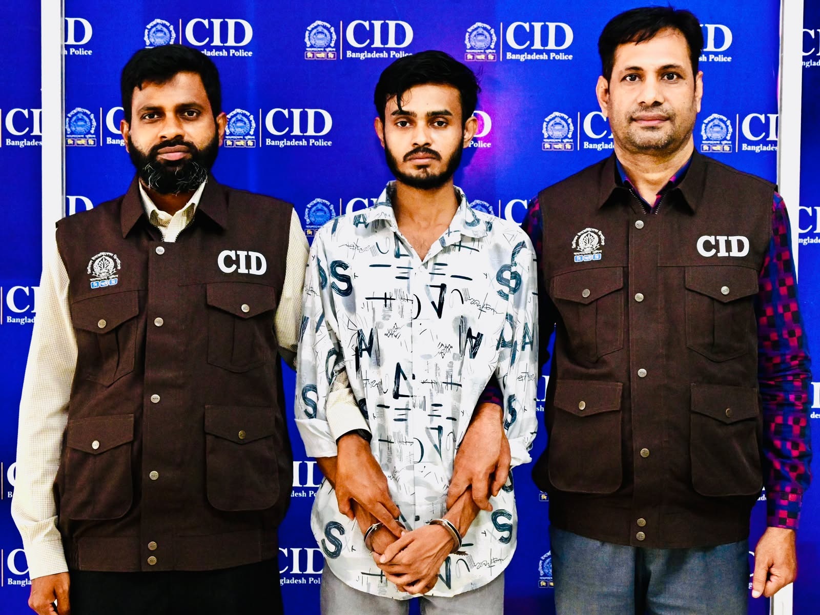 আমেরিকান কোম্পানিতে চাকরির ভুয়া অফার লেটার দিয়ে অর্থ আত্মসাৎঃ সিআইডির অভিযানে গ্রেফতার চক্রের ১ সদস্য