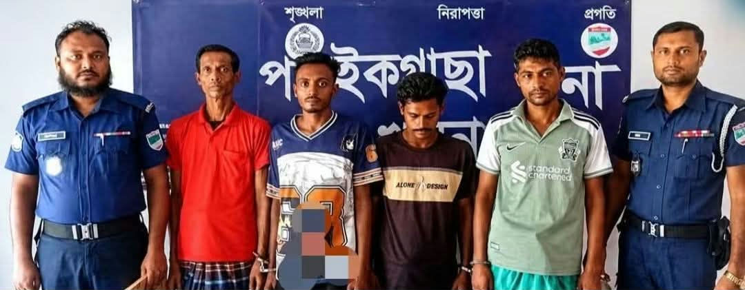 পাইকগাছায় পুলিশের অভিযানে অপহরণ মামলার আসামি ও মাদক সহ আটক -২