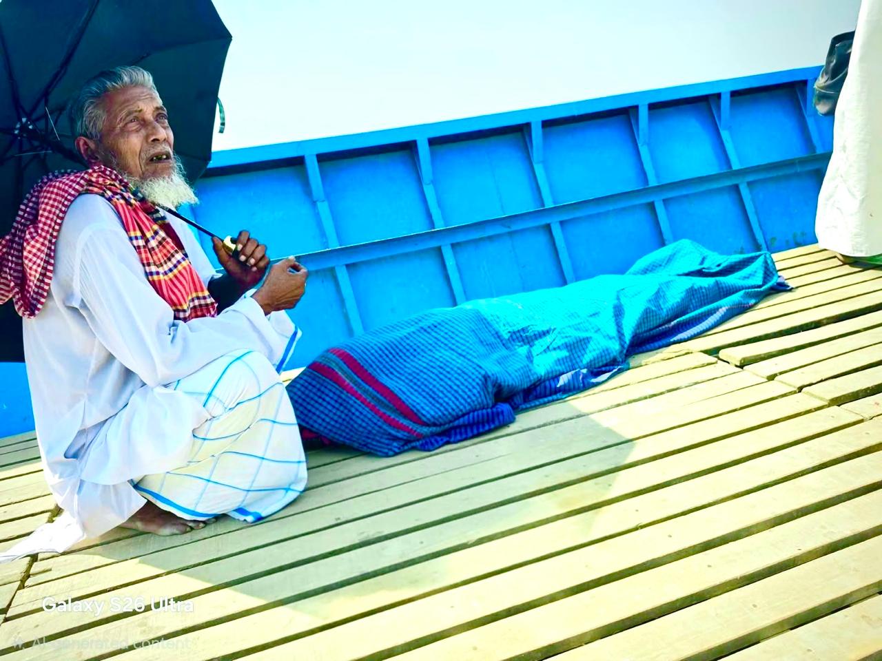 চরভদ্রাসনে চিকিৎসা নিতে যাওয়ার পথে ট্রলারে নারীর মৃত্যু, দুর্গম চরাঞ্চলে হাসপাতাল নির্মাণের দাবি