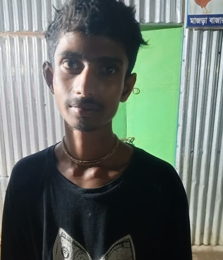 কাশিয়ানীতে সাংবাদিক পারভেজের বাড়িতে চুরি, থানায় লিখিত অভিযোগ
